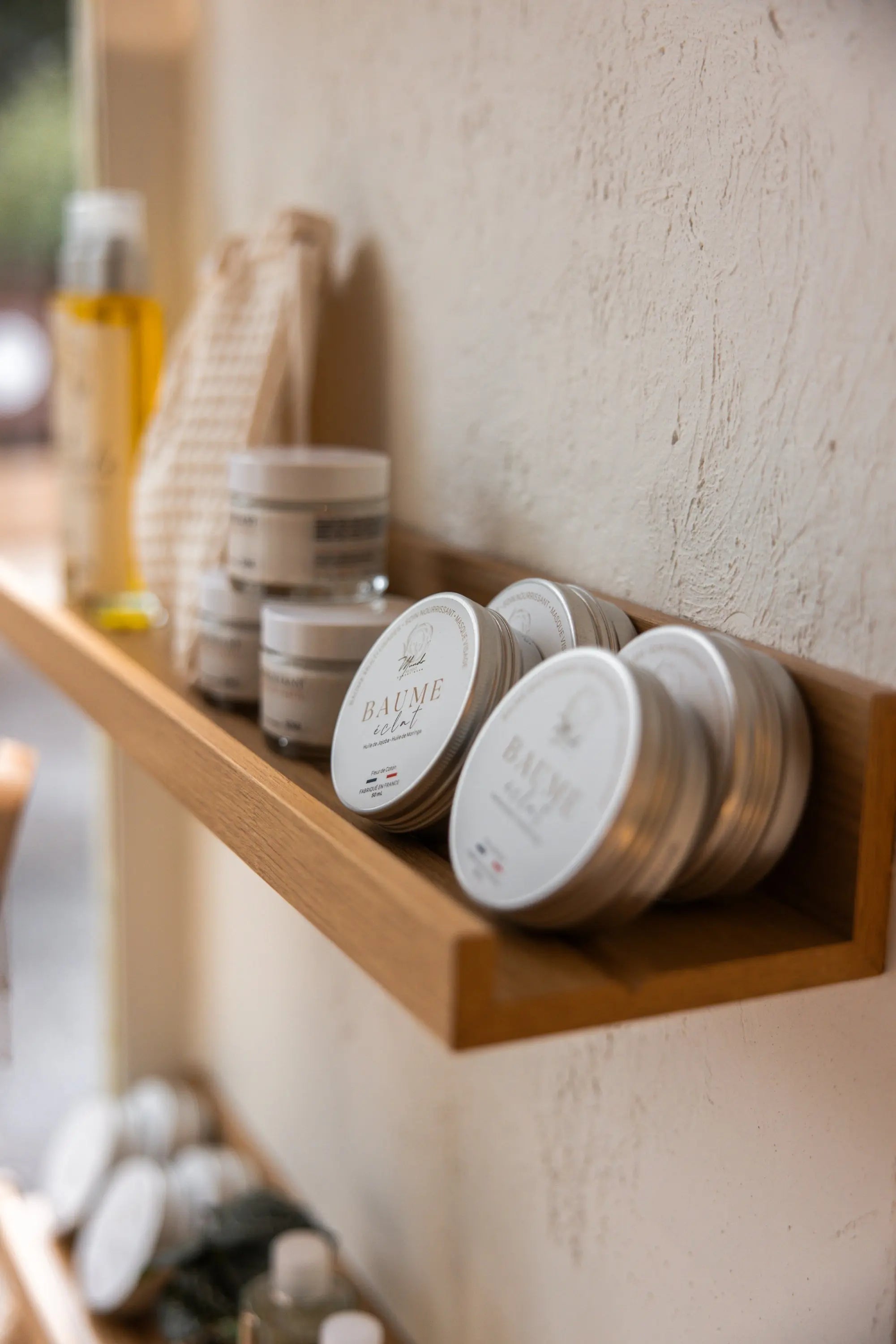 Les-10-utilisations-d-un-baume-multi-usage-naturel-baume-à-lèvres-hydratant-visage-cuticules-après-rasage-etc. Mundo