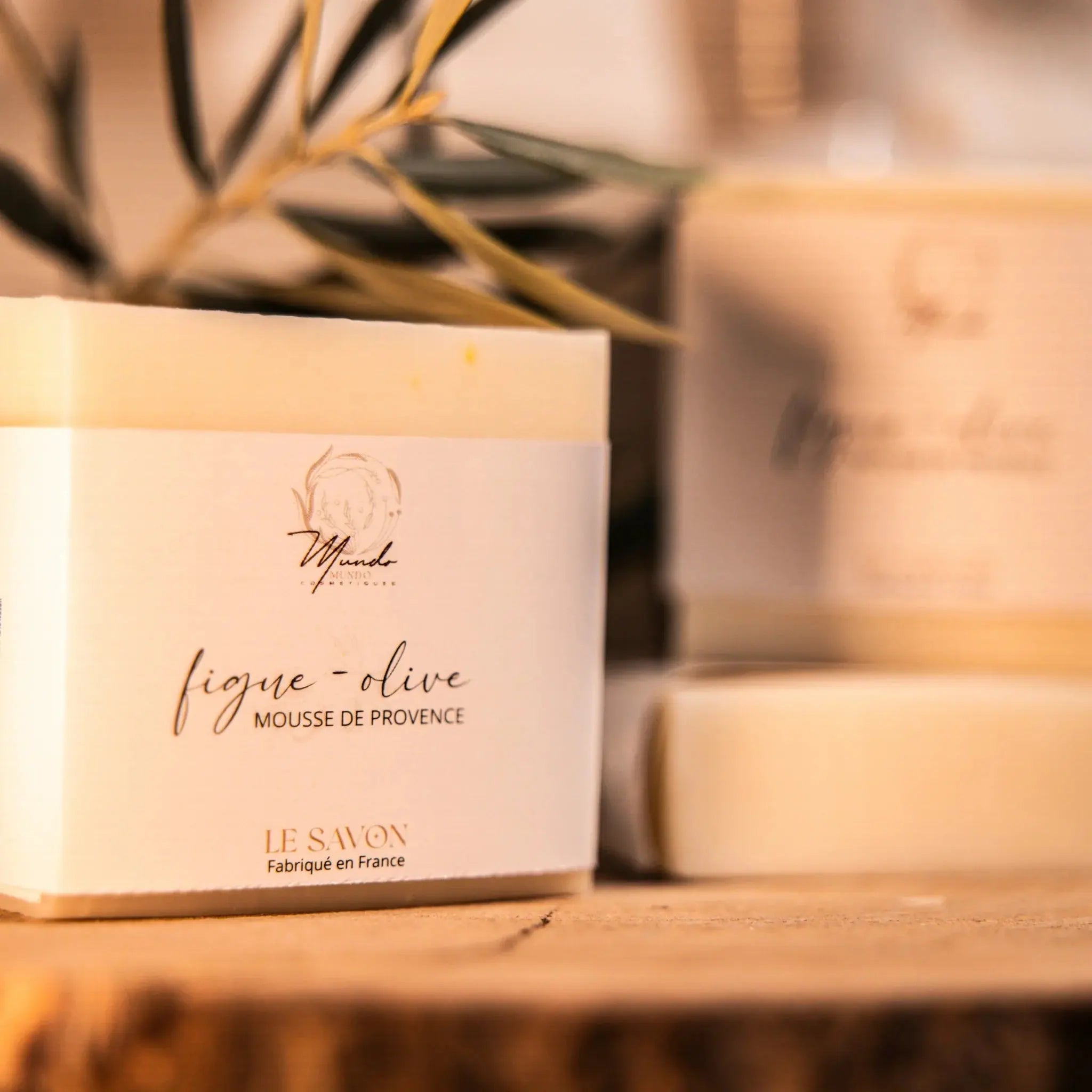 Les-secrets-du-Savon-Mundo-ingrédients-naturels-Provence-et-efficacité Mundo Image