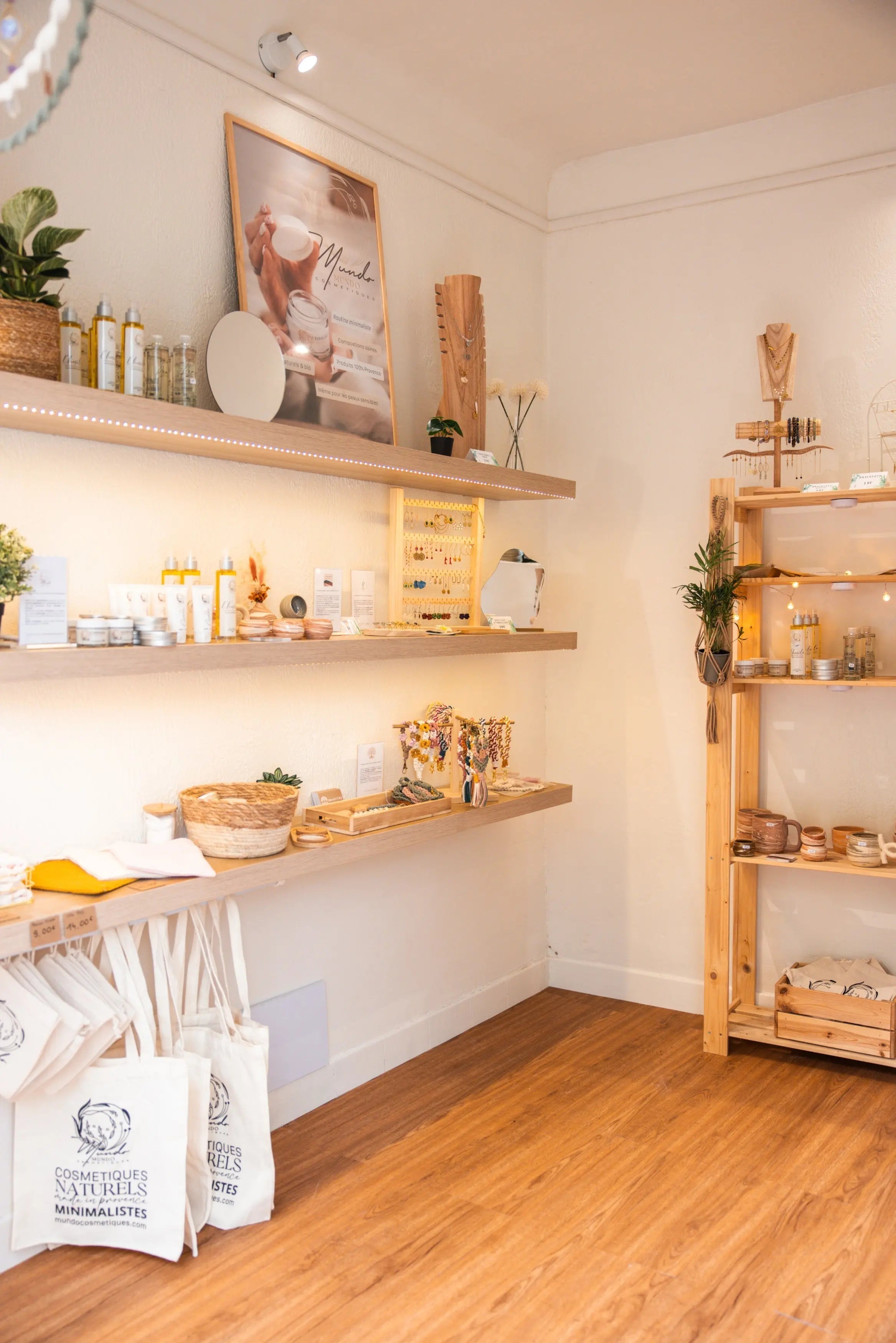 Ouverture-de-la-boutique-Mundo-à-Cabriès-concept-store Mundo