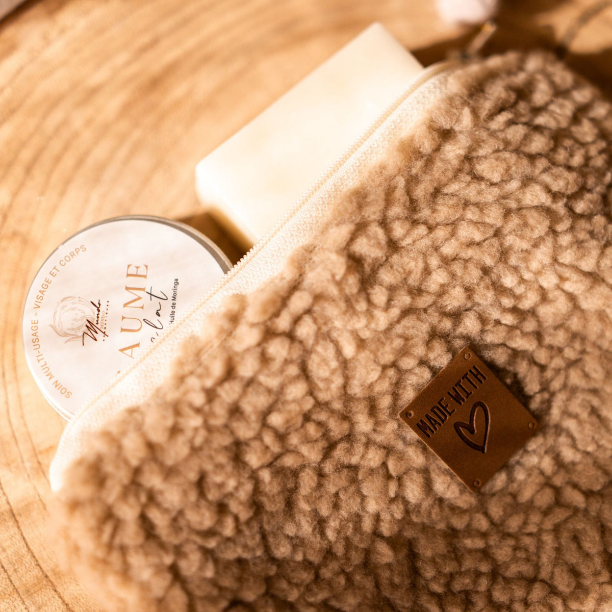 Coffret Beauté Made in Provence – Pochette Teddy, Baume Éclat 25g & Savon Mousse de Provence Mundo