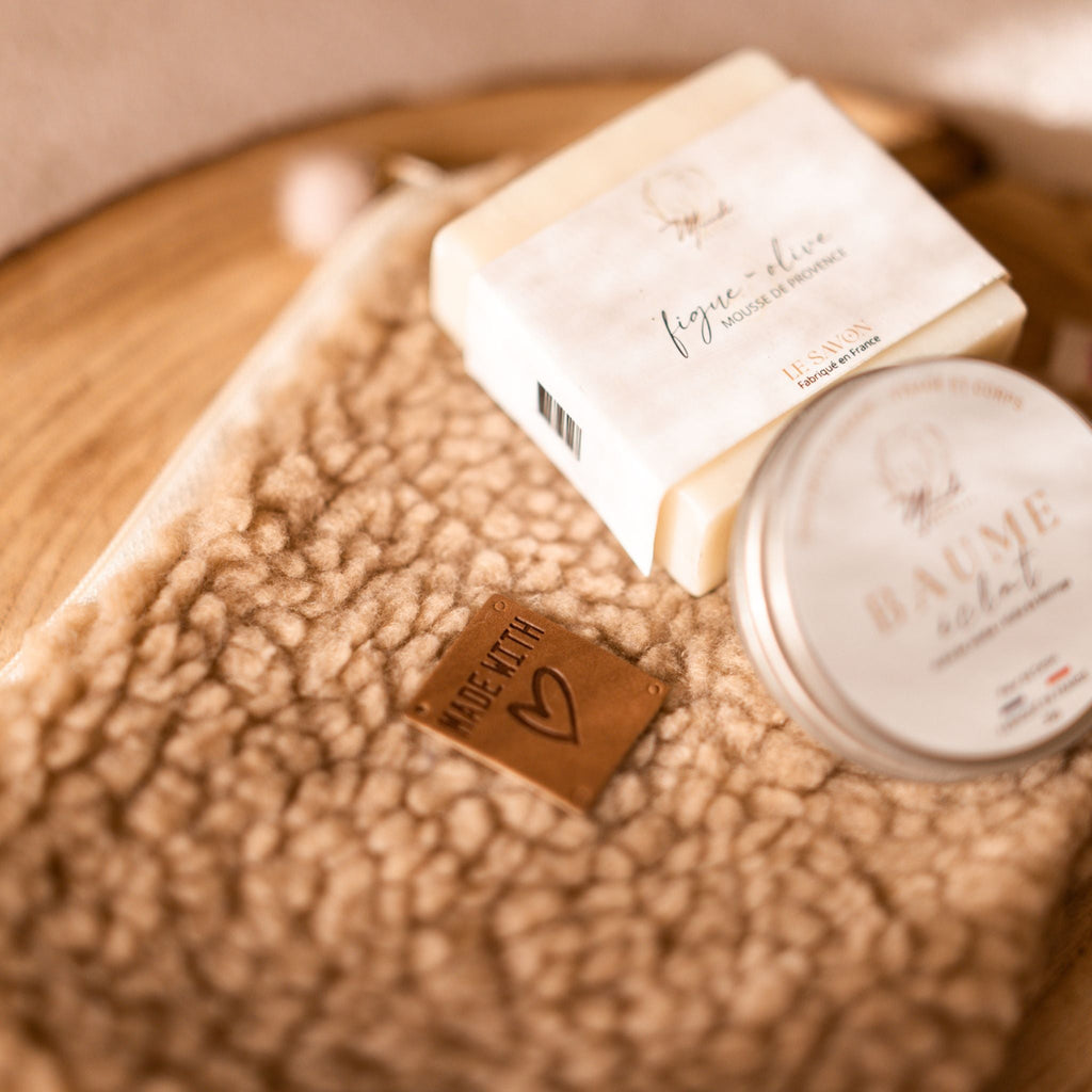 Coffret Beauté Made in Provence – Pochette Teddy, Baume Éclat 25g & Savon Mousse de Provence Mundo